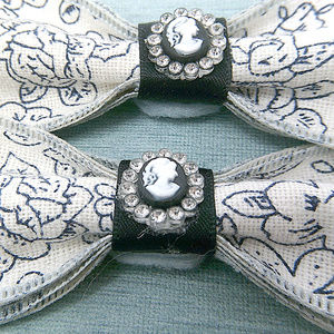 🍒3/$20 Shoe Clip bow